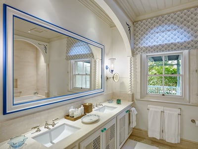 Luxury Villa Photo #30