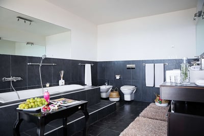 Luxury Villa Photo #23