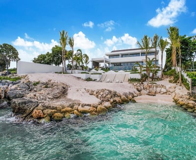 Luxury Villa Photo #5