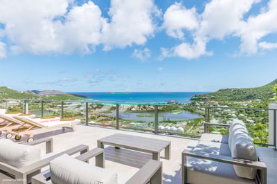 Luxury Villa Photo #9