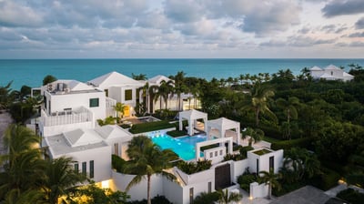 Luxury Villa Photo #4