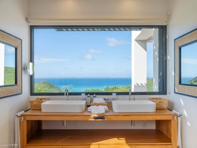 Luxury Villa Photo #41