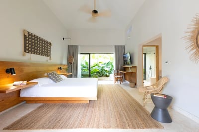 Luxury Villa Photo #10