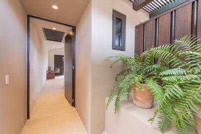 Luxury Villa Photo #12