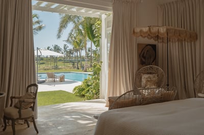 Luxury Villa Photo #30