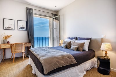 Luxury Villa Photo #19