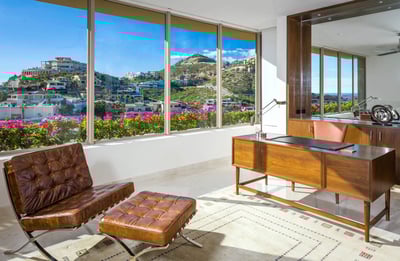 Luxury Villa Photo #9