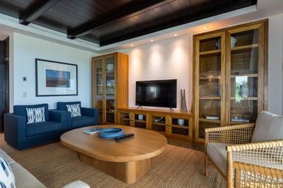 Luxury Villa Photo #10