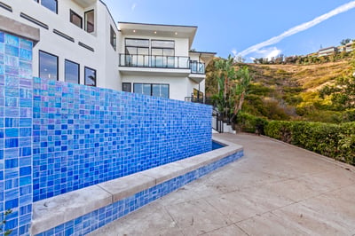 Luxury Villa Photo #8