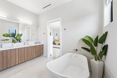 Luxury Villa Photo #40