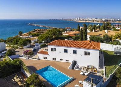 Luxury Villa Photo #2