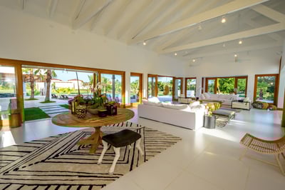 Luxury Villa Photo #14