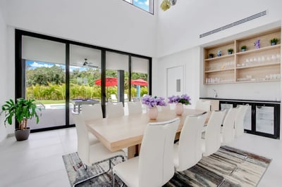 Luxury Villa Photo #29