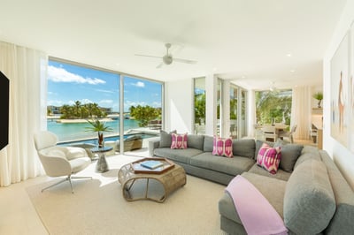 Luxury Villa Photo #4