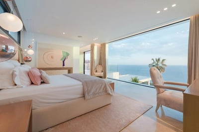 Luxury Villa Photo #43