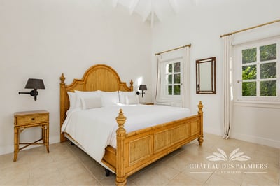 Luxury Villa Photo #37