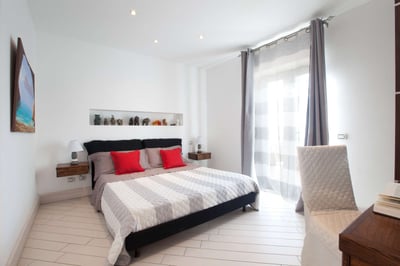 Luxury Villa Photo #27