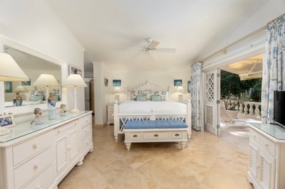 Luxury Villa Photo #19