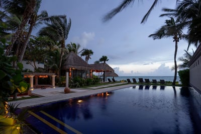 Luxury Villa Photo #4