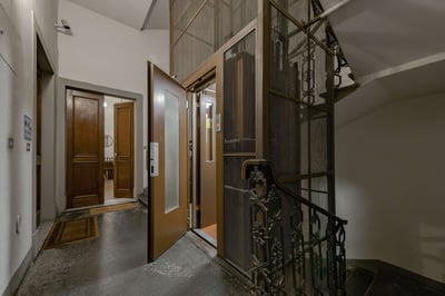 Luxury Villa Photo #18