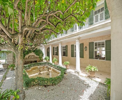 Luxury Villa Photo #7