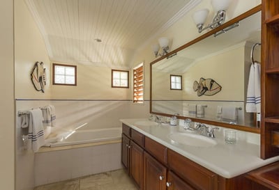 Luxury Villa Photo #12