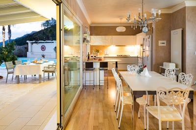 Luxury Villa Photo #25