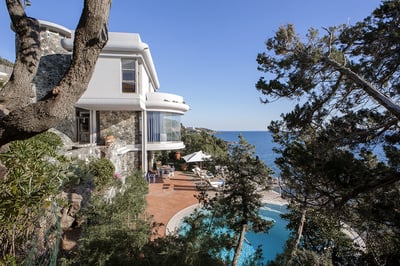 Luxury Villa Photo #9