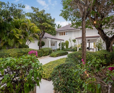 Luxury Villa Photo #40