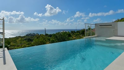 Luxury Villa Photo #5