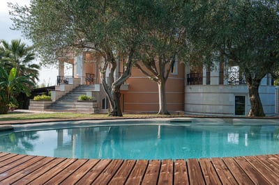 Luxury Villa Photo #4