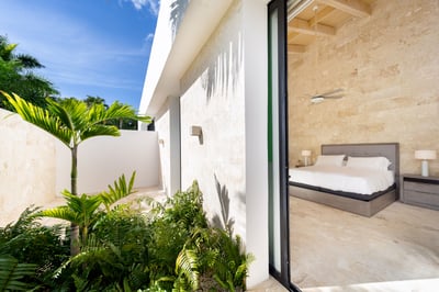 Luxury Villa Photo #44
