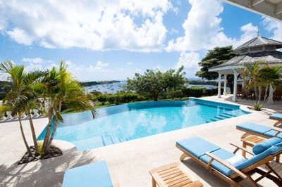 Luxury Villa Photo #5