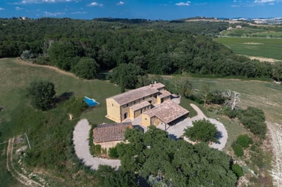 Luxury Villa Photo #3