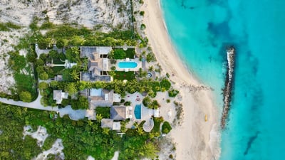 Luxury Villa Photo #10