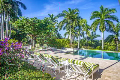 Luxury Villa Photo #2