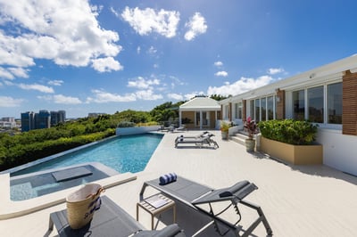 Luxury Villa Photo #5