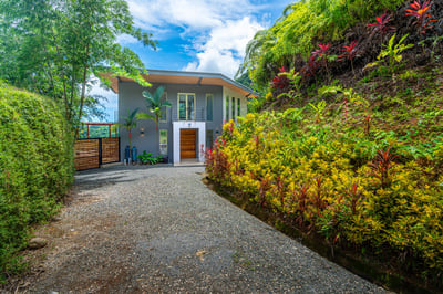 Luxury Villa Photo #24