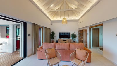 Luxury Villa Photo #30