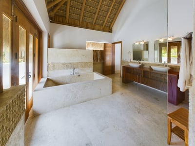 Luxury Villa Photo #68