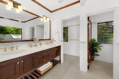 Luxury Villa Photo #20