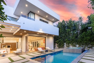 Luxury Villa Photo #2