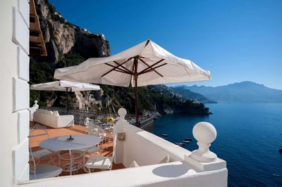 Luxury Villa Photo #12