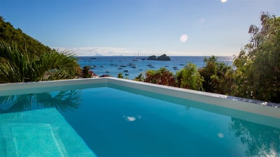 Luxury Villa Photo #4