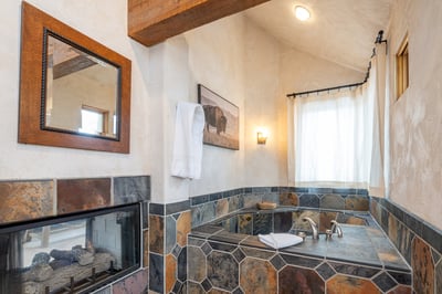 Luxury Villa Photo #18