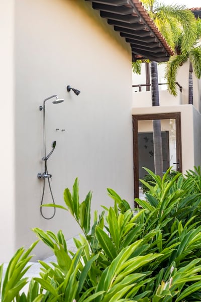 Luxury Villa Photo #47