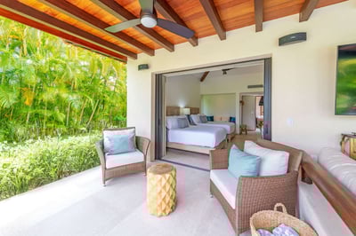 Luxury Villa Photo #27