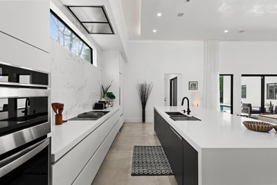 Luxury Villa Photo #15