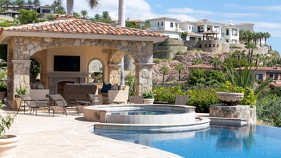 Luxury Villa Photo #6