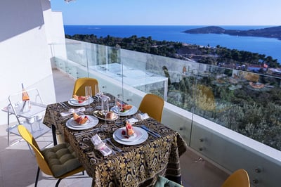 Luxury Villa Photo #14